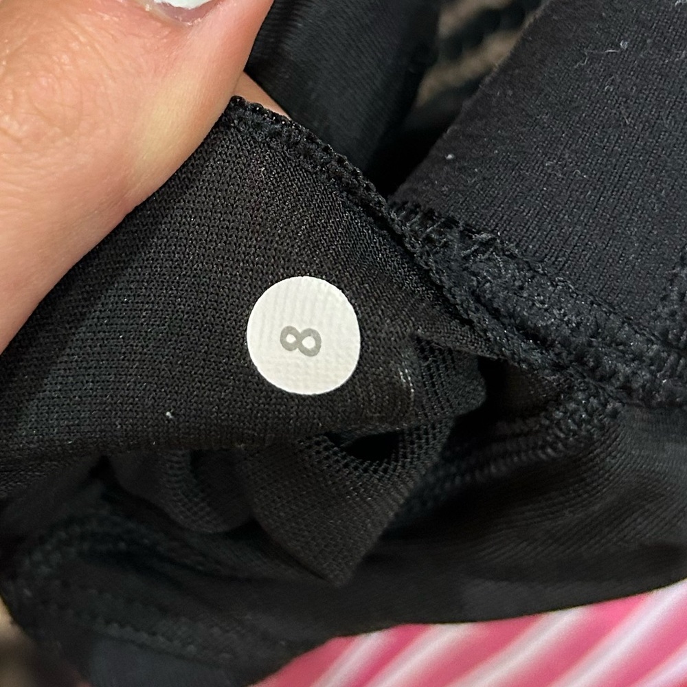 black lululemon bra - Picture 3 of 3